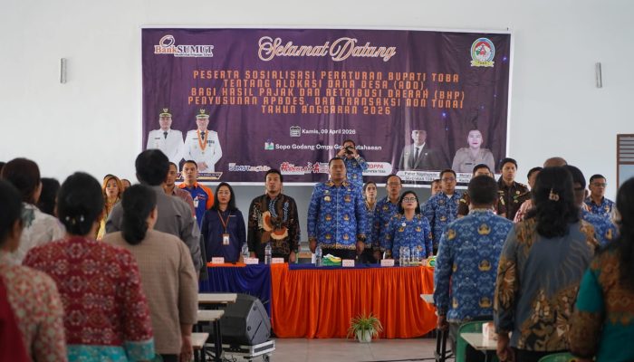 Pemkab Toba Lakukan Sosialisasi Peraturan Menteri dan Perbup, Bupati Minta Kades Transparan dan Akuntabel