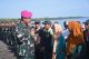 Akhiri Rangkaian Latihan Pasmar 2, Semarak Bhakti TNI AL di Pantai Merak Situbondo