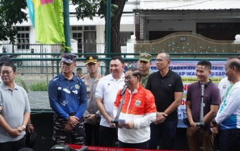 Wakapolres Jakarta Utara Ikuti Kegiatan Penangkapan Ikan Sapu-Sapu Bersama Gubernur DKI di Kelapa Gading