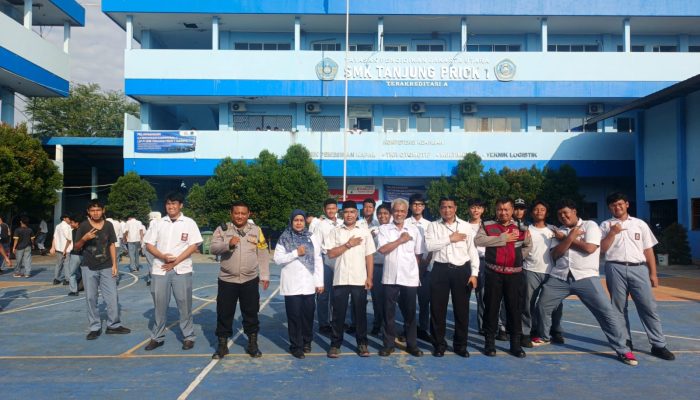 Polsek Koja Edukasi Pelajar Lewat Program Police Go To School Jelang May Day