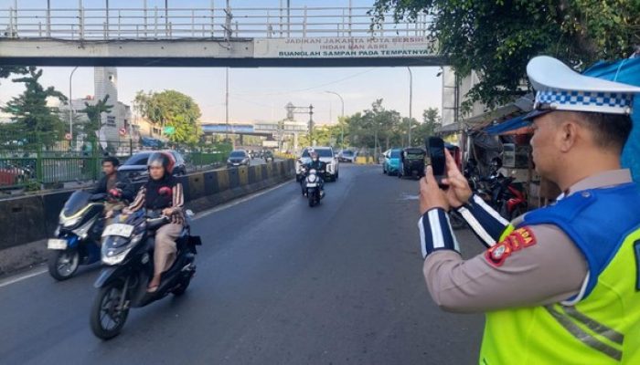 Komarudin Sebut Ditlantas PMJ Rekam 172 Pelanggaran Lalin Berbasis Teknologi Handheld di Jabodetabek