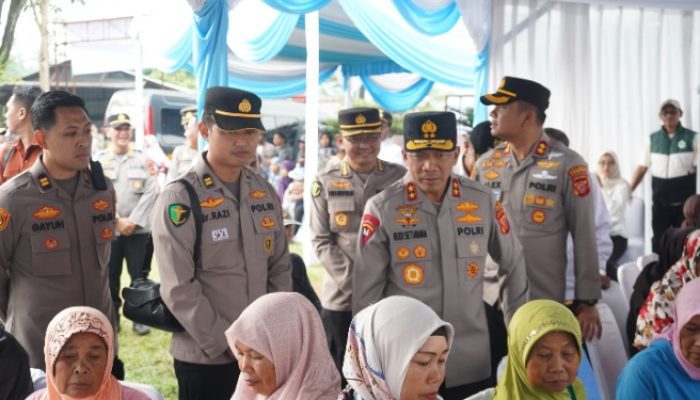 Kapolda Jabar Kunjungi Takokak, 1.300 Warga Terima Bakti Kesehatan dan Bantuan Sosial 