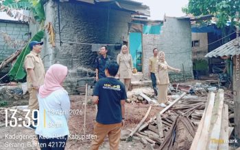 ‎Gerak Cepat, Pemkab Serang Salurkan Bantuan dan Assessment Kerusakan Akibat Puting Beliung di Kecamatan Petir
