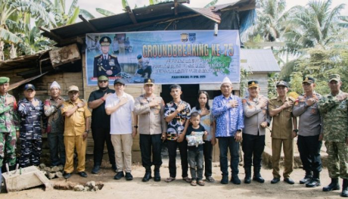 Irjen Pol Mardiyono Jadi Warga Kehormatan Suku Kaitora dalam Kunjungan Kerja ke Pulau Enggano