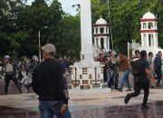 Ricuh di Kantor Gubernur Aceh, Saat Demo Mahasiswa