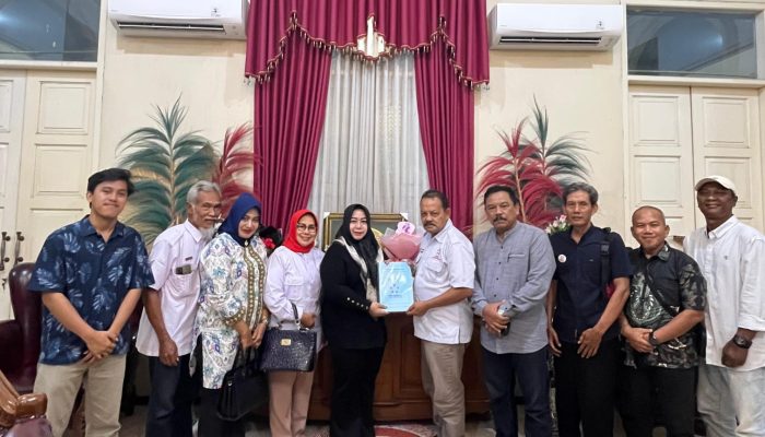 ‎Plt Bupati Ponorogo Dorong PKL-UMKM Sukseskan Program Unggulan Presiden Prabowo, Ketum APKLI-P: Patut Dicontoh Daerah Lain