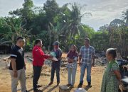 Bentuk Kepedulian Nyata Terhadap Masyarakat, Lsm Terkams Sergai Turun Berikan Bantuan Tali Asih Kepada Korban Kebakaran Desa Simpang Empat
