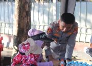 Jum’at Berkah, Kapolres Lebak Bagikan Makan Gratis kepada Warga di Rangkasbitung