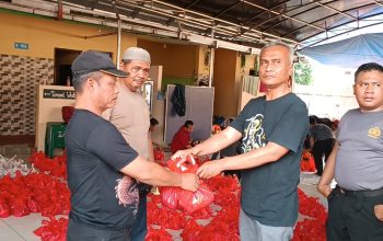 Polsek Koja Gelar Penyembelihan Hewan Kurban 1447 H, Salurkan Ratusan Bungkus Daging untuk Warga