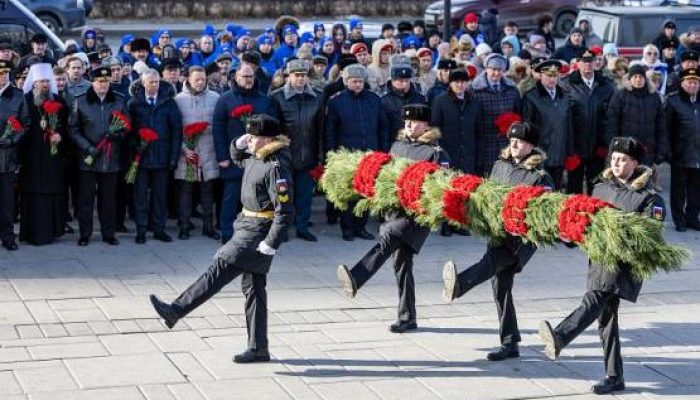 ‎Peringatan Hari Pembela Tanah Air di Rusia: Dari Sejarah Revolusi hingga Menjadi Simbol Apresiasi Pria