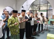 Kapolsek Pademangan Jalin Silaturahmi dengan Tokoh Agama di Masjid Kramat Kampung Bandan