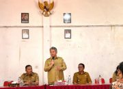 ‎Distribusikan KKS dan Rekening PKH, Wabup Taput Ingatkan Warga Prioritaskan Kebutuhan Pokok
