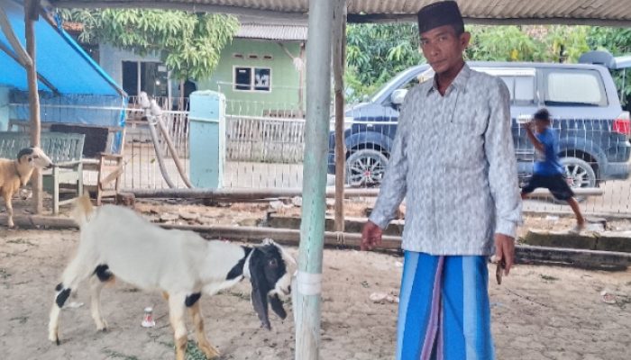 ‎Dukung Idul Adha di Indramayu, PT Kawaguchi Salurkan Hewan Kurban ke Masjid Miftahul Falah
