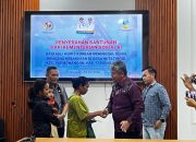 ‎Pemkab Tapanuli Utara Serahkan Santunan Kemensos untuk Korban Kebakaran Hutatinggi