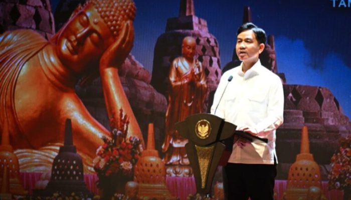 Hadiri Perayaan Waisak Nasional 2570 BE, Wapres Ajak Umat Buddha Perkuat Perdamaian dan Toleransi
