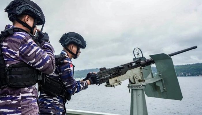 Aksi di Laut Ambon! KRI Dorang-874 Jadi Arena Drill Tempur Prajurit TNI AL