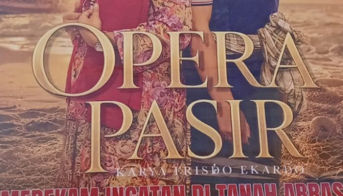 ‎Ribuan Pengunjung Padati “Opera Pasir” di Pantai Merdeka Sergai, Edukasi Bahaya Abrasi
