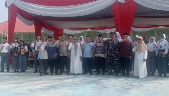 ‎Komitmen Transparan: SMAN 11 Kota Bengkulu Bagikan 159 Ijazah Kelulusan Gratis Tanpa Pungutan