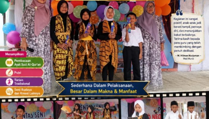 ‎Wali Murid Apresiasi Pentas Seni SDN Banyubiru 01: Wadah Nyata Asah Bakat dan Karakter Siswa