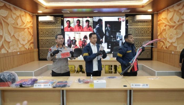 Ditreskrimum Polda Banten Berhasil Ungkap Dua Kasus Curanmor dan Kepemilikan Senjata Api Rakitan, Amankan Enam Tersangka dan Belasan Kendaraan Hasil Kejahatan