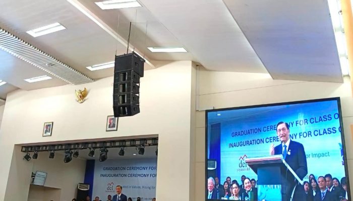 Wakil Bupati Tapanuli Utara Hadiri Pengukuhan Siswa SMA Unggul Del Peringkat ke-7 Nasional