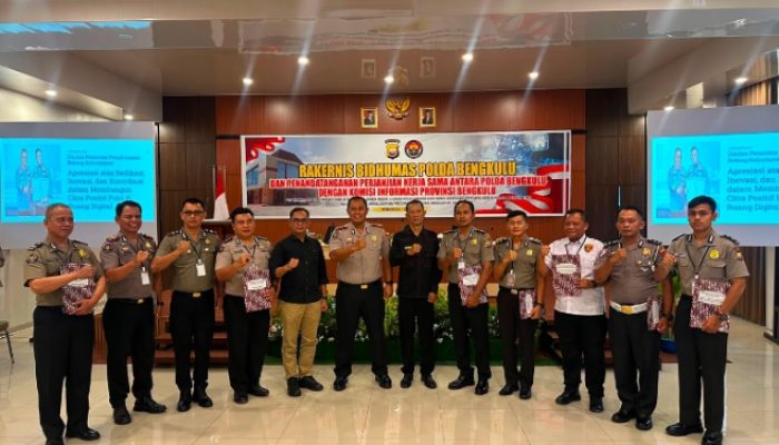 Dedikasi Tanpa Batas dari Pulau Terluar, Bhabinkamtibmas Polsek Enggano Sabet Penghargaan Konten Kreator Polri Inovatif