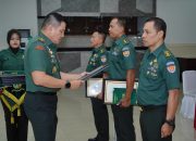Gubernur Akmil Beri Penghargaan kepada Gumil, Pelatih, dan Pengasuh Terbaik
