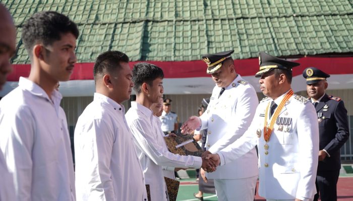 Bupati Toba Pimpin Upacara Pemberian Remisi Untuk 329 WBP Pada HUT RI ke -81