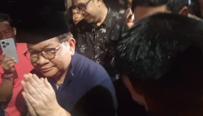 Pramono Melayat ke Rumah Korban Kericuhan di Pejompongan