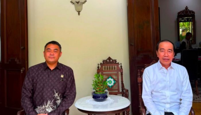 ‎Lima Momentum Historis: Rekonstruksi Gagasan dan Pemulihan Hak Konstitusional Bung Karno