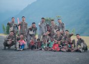 DELAPAN BULAN BERSAMA MASYARAKAT, SATGAS KEPOLISIAN OPERASI DAMAI CARTENZ-2026 TINGGALKAN KENANGAN KEKELUARGAAN DI KIWIROK