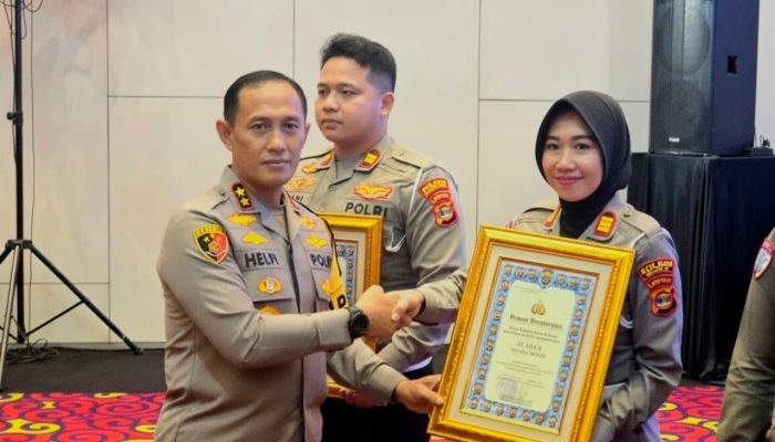 Kasat Lantas Polres Mesuji Raih Penghargaan dari Kapolda Lampung pada Peringatan HUT Polantas ke-71