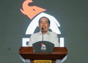 Jokowi Pamer KTA dan Deklarasikan Diri Sudah Jadi Kader PSI Sejak 2025
