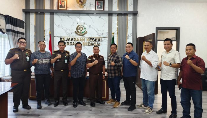 ‎Perkuat Sinergi dan Keterbukaan Informasi, FORWAKA Sergai Silaturahmi dengan Kajari Baru