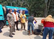 Kekeringan Akibat Kemarau Panjang, Pemerintah Kecamatan Leuwidamar Salurkan Bantuan Air Bersih ke Kampung Dago Lebak – Banten