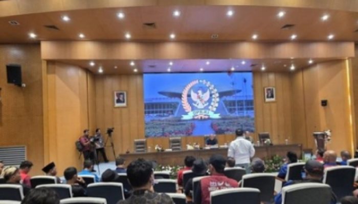 ‎Menyuarakan Keadilan: Ribuan Buruh Kawal RUU Pelindungan Ketenagakerjaan di DPR RI