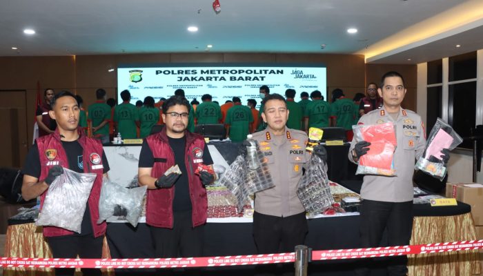 Polres Jakbar Bongkar Clandestine Lab Etomidate di PIK 2, dan Berhasil menggagalkan peredaran 20.514 Catridge Etomidate/ Pods Getar