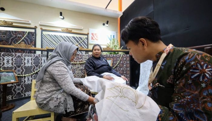 Hari Batik Nasional 2026, BNI Kerek Daya Saing UMKM Kriya Menuju Kancah Global