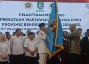 Dihadiri Jajaran Kepala Daerah, Pengurus PWI Provinsi Bengkulu Periode 2026–2031 Resmi Mengemban Mandat