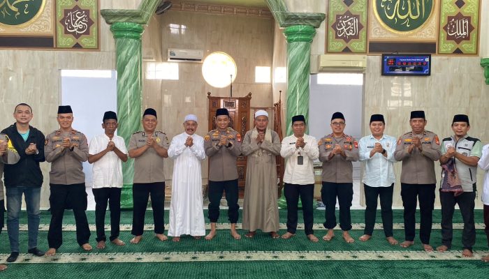 Perkuat Kedekatan dengan Warga, Kapolsek Tambora Ajak Jamaah Jadikan Harta dan Jabatan sebagai Ladang Ibadah
