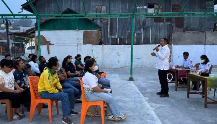 Pedagang Tanggul Aek Sigeaon Siap Direlokasi oleh Pemkab Taput‎