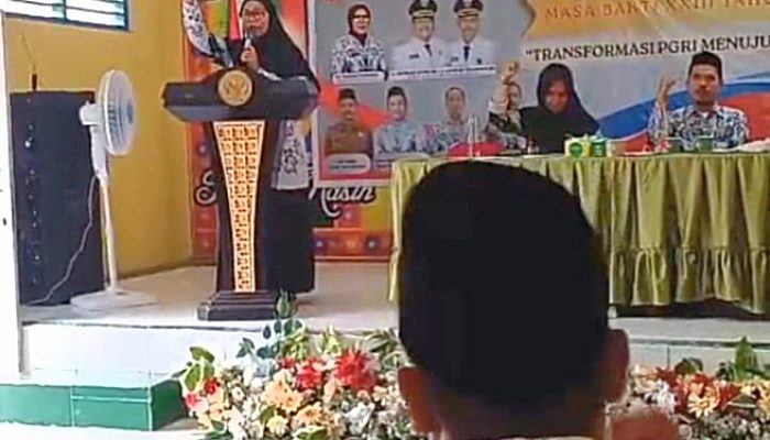 ‎Cetak Sejarah, Asmidar Terpilih sebagai Ketua PGRI Perempuan Pertama di Aceh Singkil